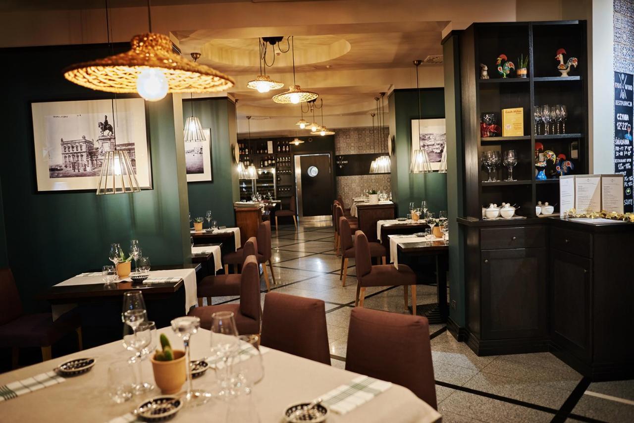 Hotel Fado Spa & Restaurant Świdnica Extérieur photo