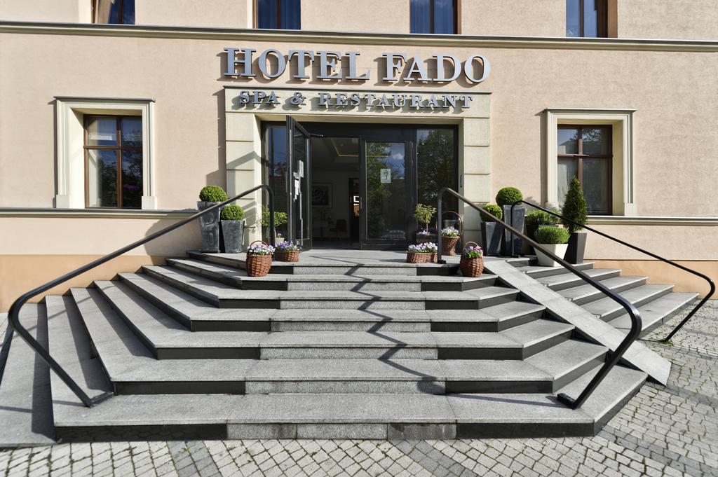 Hotel Fado Spa & Restaurant Świdnica Extérieur photo