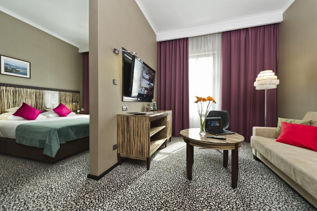 Hotel Fado Spa & Restaurant Świdnica Chambre photo