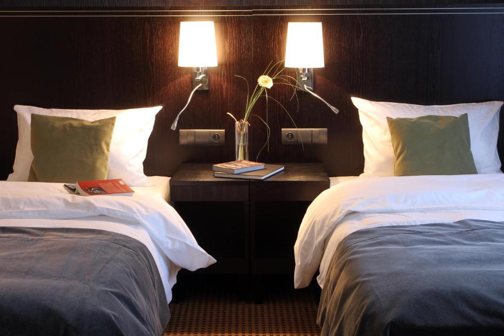 Hotel Fado Spa & Restaurant Świdnica Chambre photo