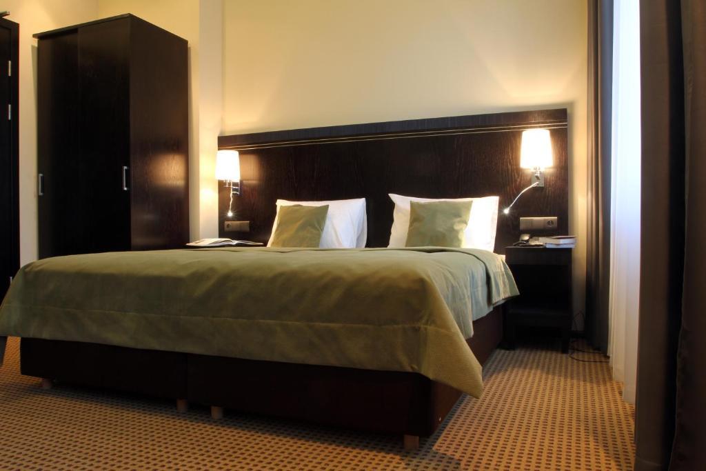 Hotel Fado Spa & Restaurant Świdnica Chambre photo