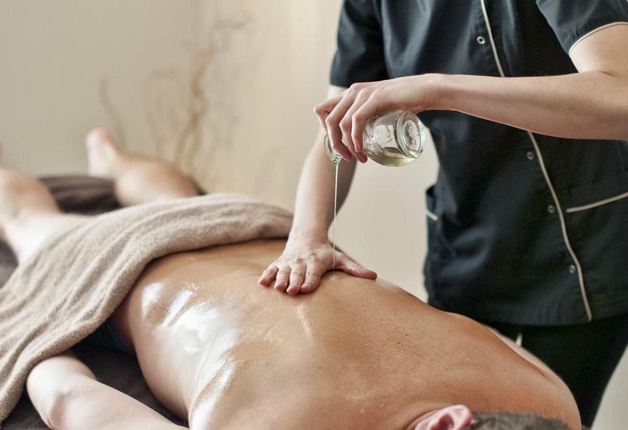 Hotel Fado Spa & Restaurant Świdnica Extérieur photo